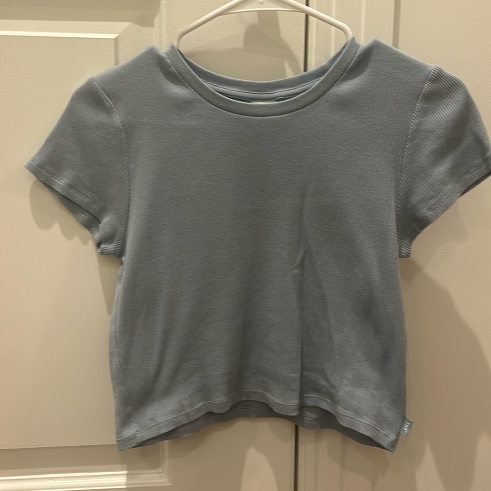 Aritzia TNA Cropped Baby Tee